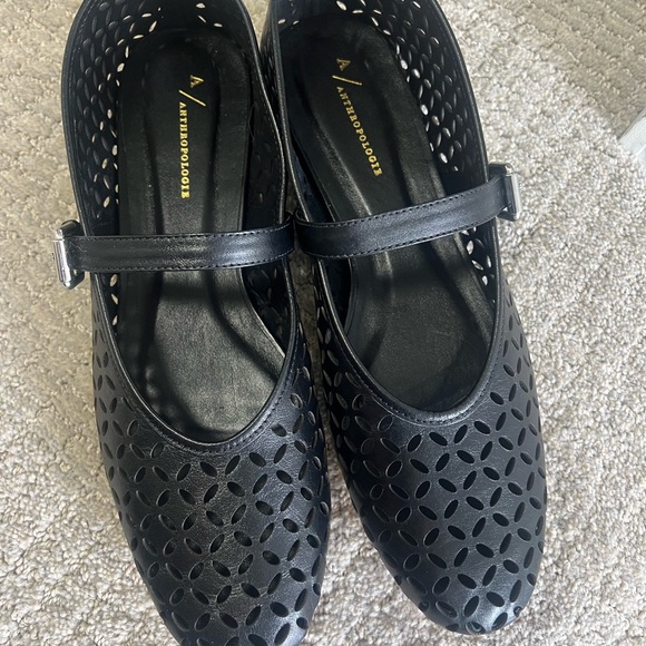 Anthropologie Black Laser-Cut Mary Jane Flats with Buckle - Picture 4 of 6